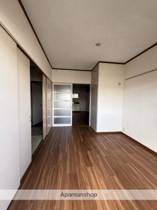 エルム西大濠の内装