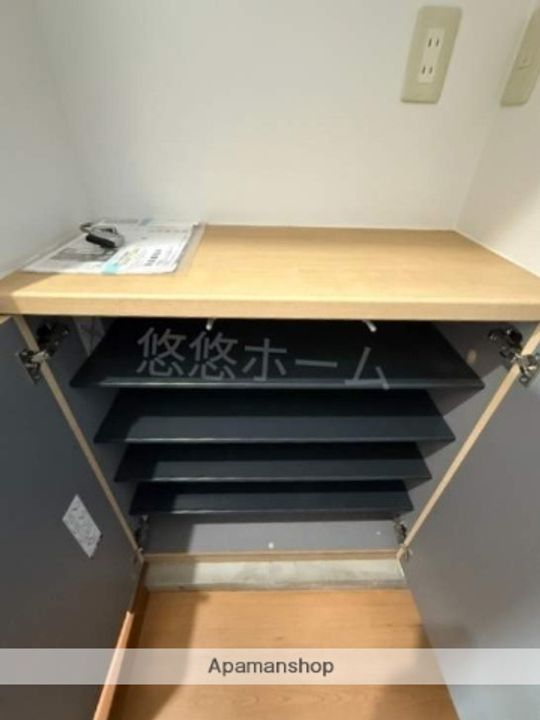 津村ビルの内装