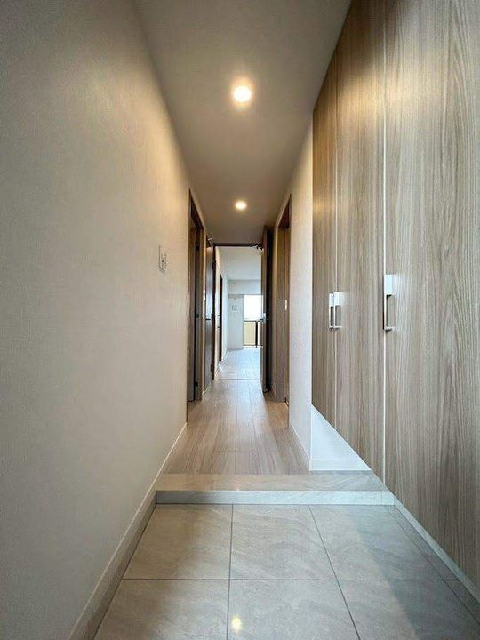 福岡県福岡市博多区竹下4丁目の賃貸マンションの玄関