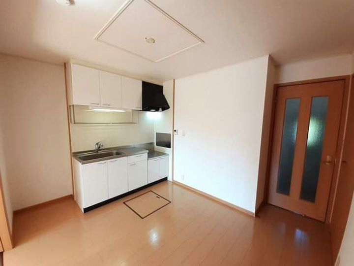 サニー・ハウスのその他画像