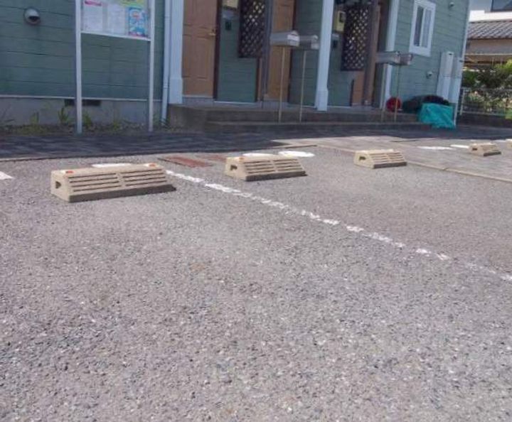 クレストールのその他画像