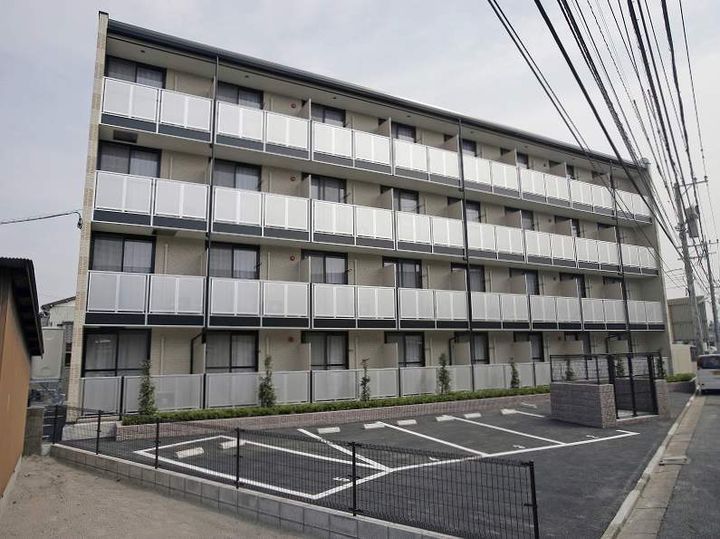 レオパレスCASAみのまーじゅ201の外観