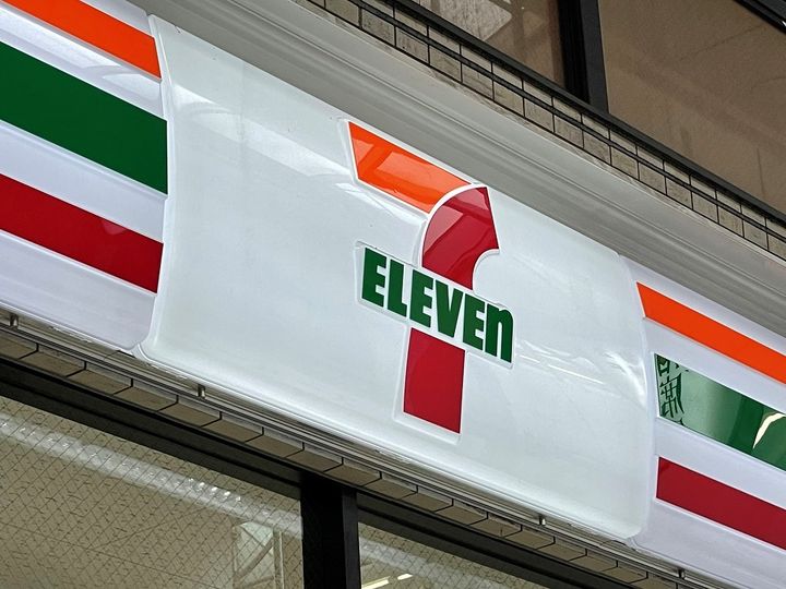 レオパレスラ フロル日明の周辺