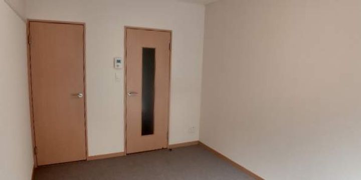 レオパレスRURINA304の居間