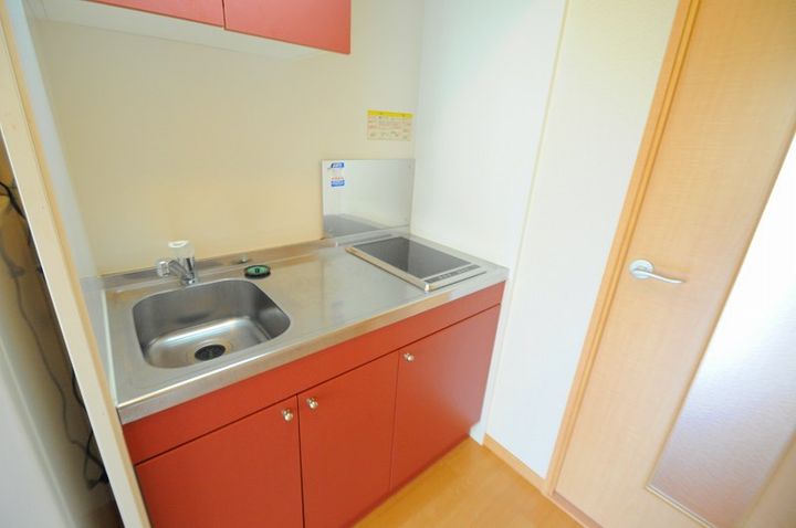 レオネクストグリーンメール富野101のキッチン