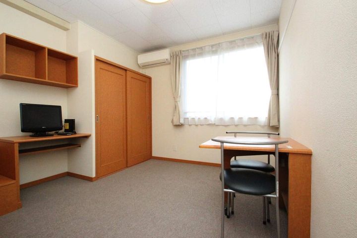 レオネクスト日明204の内装