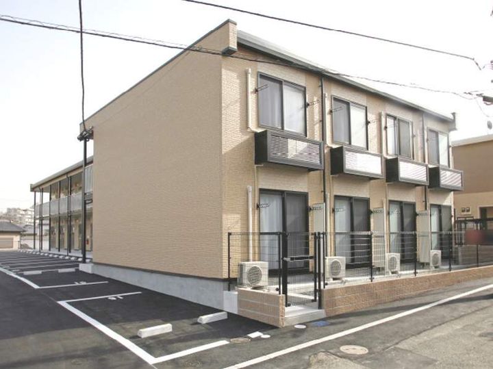 レオパレスドミール小倉101の外観