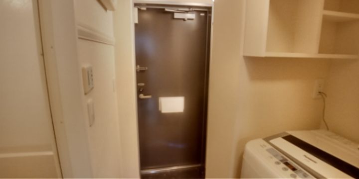 レオパレスSHIBATAⅢの玄関