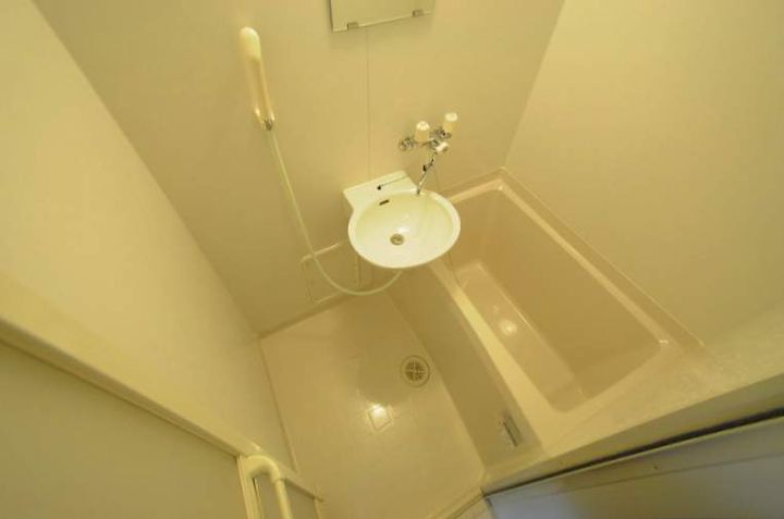 レオパレス龍門の風呂