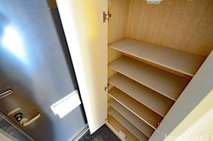 レオパレス龍門の玄関