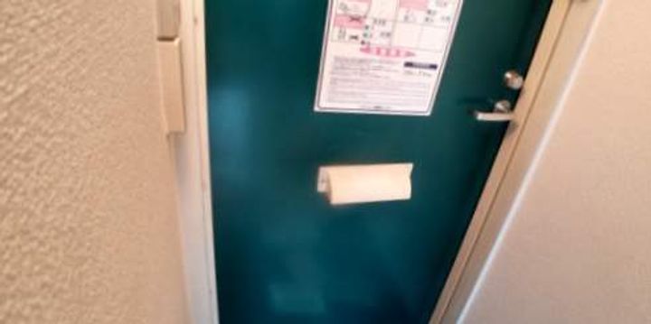 レオパレスサン今町105の玄関