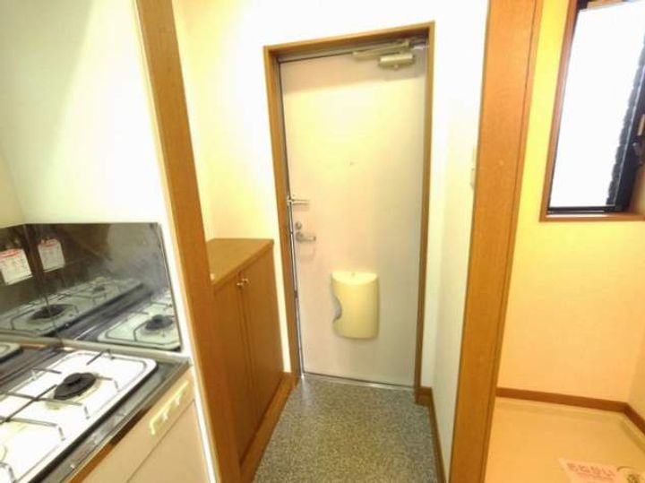 メゾン上の原の玄関