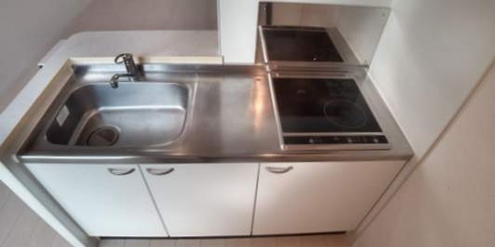 レオネクストKUZUHAⅡ104のキッチン