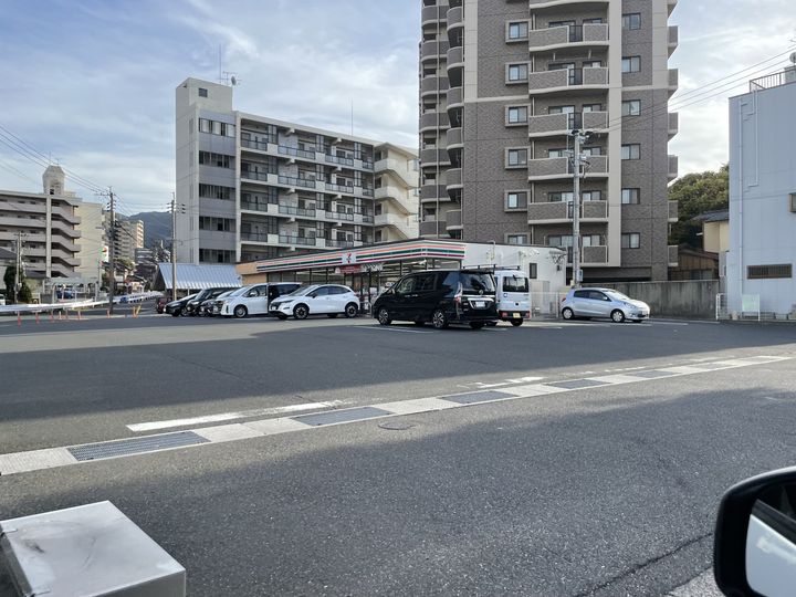 レオネクストローゼアム102の周辺