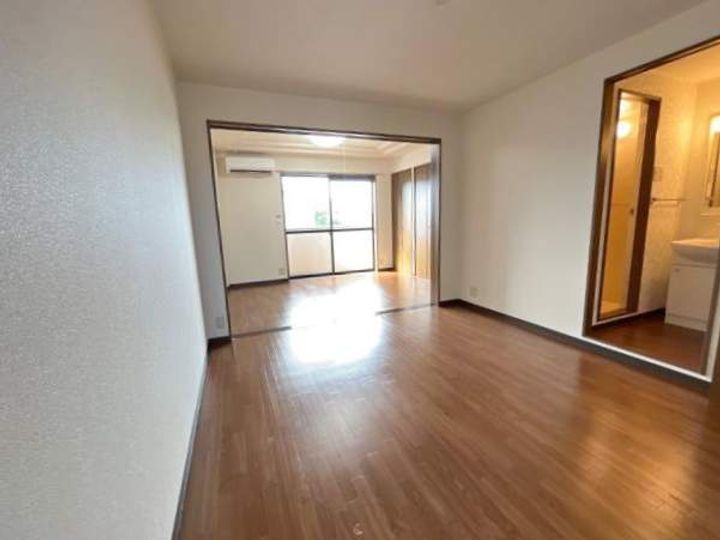 トップハイツドイの居間