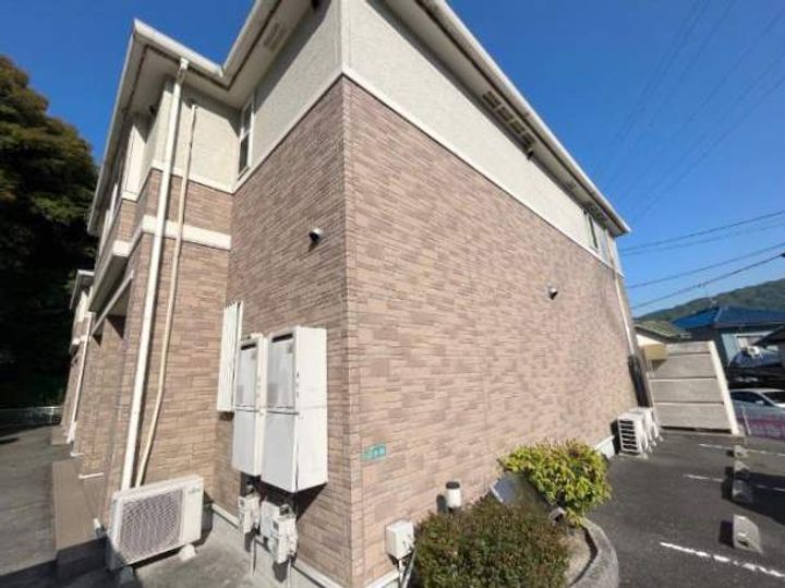 リバーヒルズNK102の外観