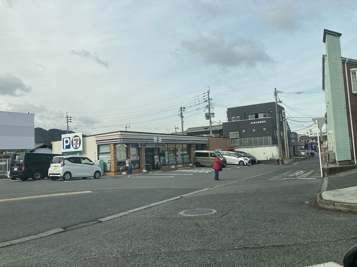 ミランダネクサスの周辺