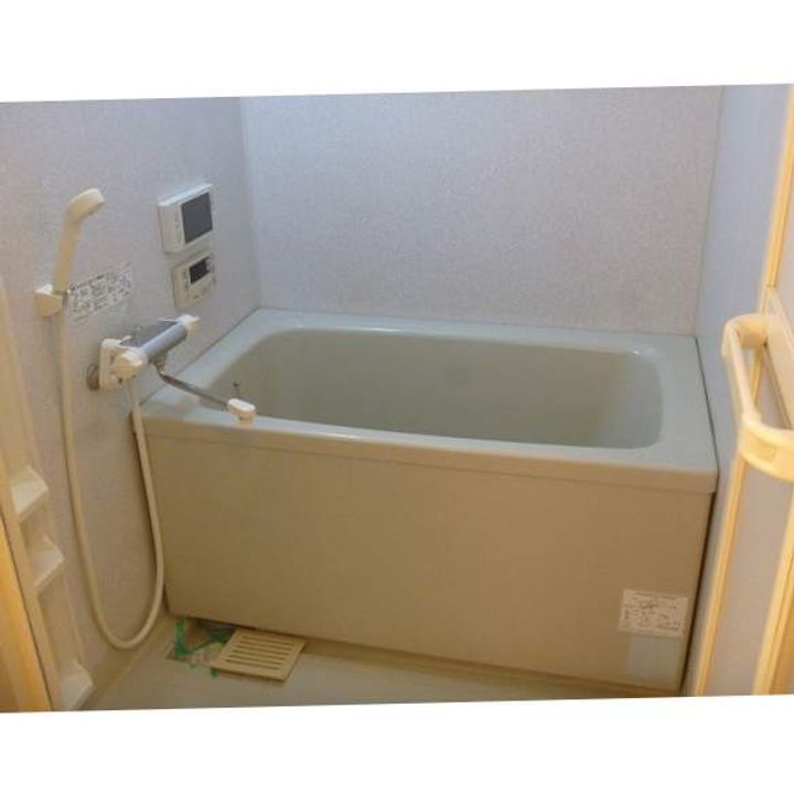 アヴァンセ陣原駅前406号室の風呂