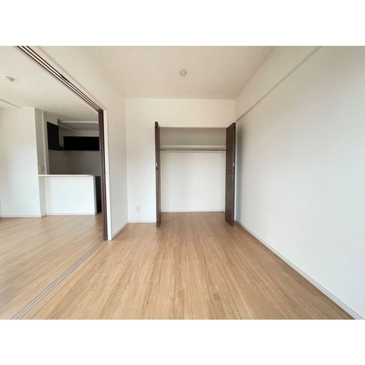 福岡県北九州市小倉北区上富野3丁目の賃貸マンションの内装