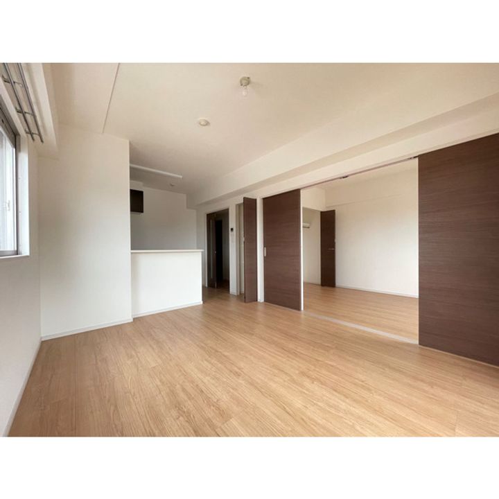 福岡県北九州市小倉北区上富野3丁目の賃貸マンションの内装