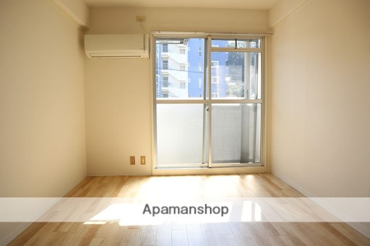 ロイヤルステイの居間