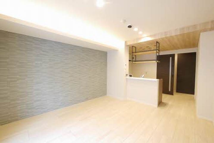 福岡県北九州市八幡東区西本町1丁目の賃貸マンションの居間