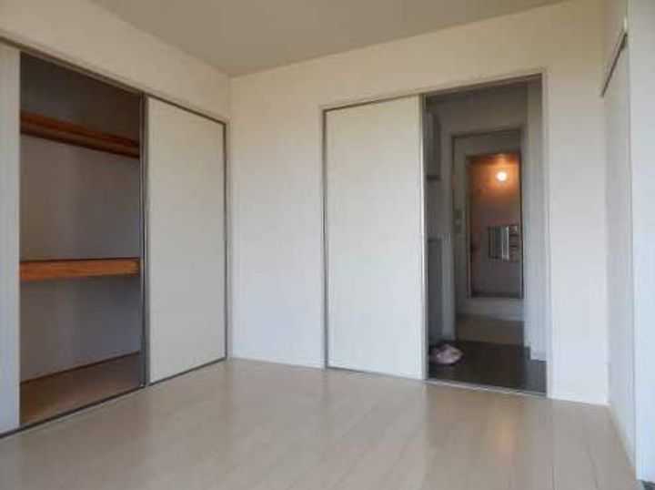 福岡県北九州市小倉南区中曽根東2丁目の賃貸アパートの内装