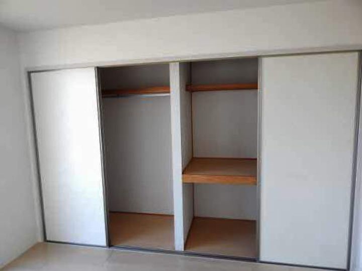 福岡県北九州市小倉南区中曽根東2丁目の賃貸アパートの内装