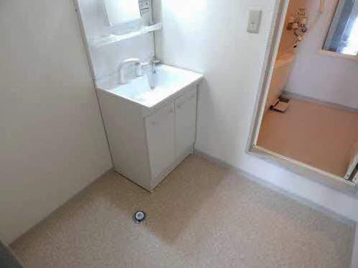 福岡県北九州市小倉南区中曽根東2丁目の賃貸アパートのその他画像