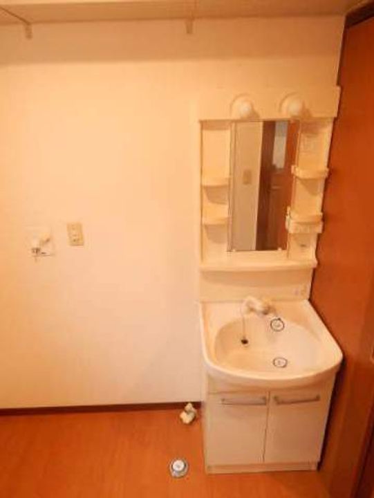 福岡県北九州市小倉南区蜷田若園1丁目の賃貸アパートの内装