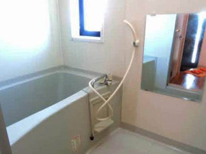 リュネット原 B棟の風呂