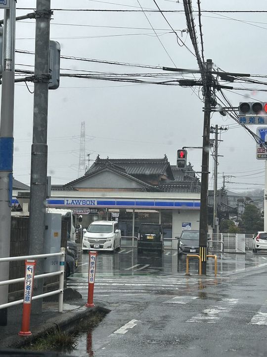 シンフォニー ガーデン B棟203の周辺