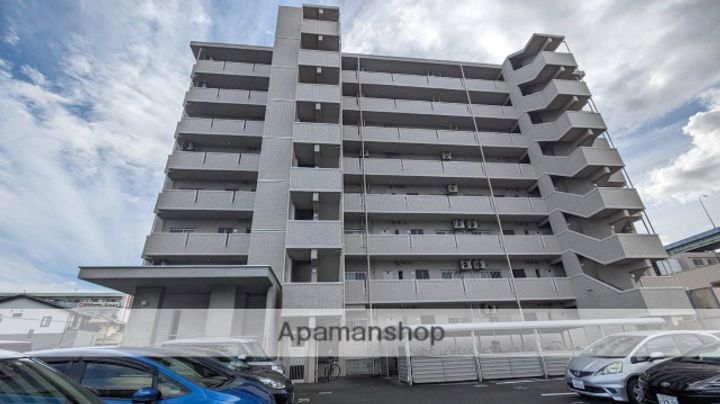 福岡県北九州市小倉北区菜園場1丁目の賃貸マンションの外観