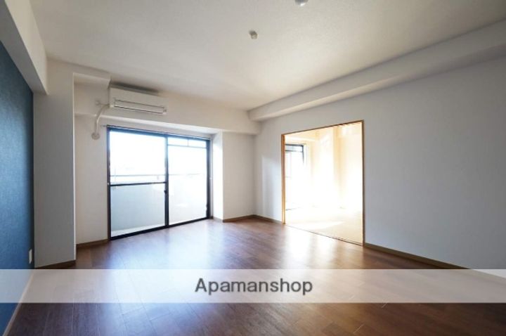 クレセール守恒の居間