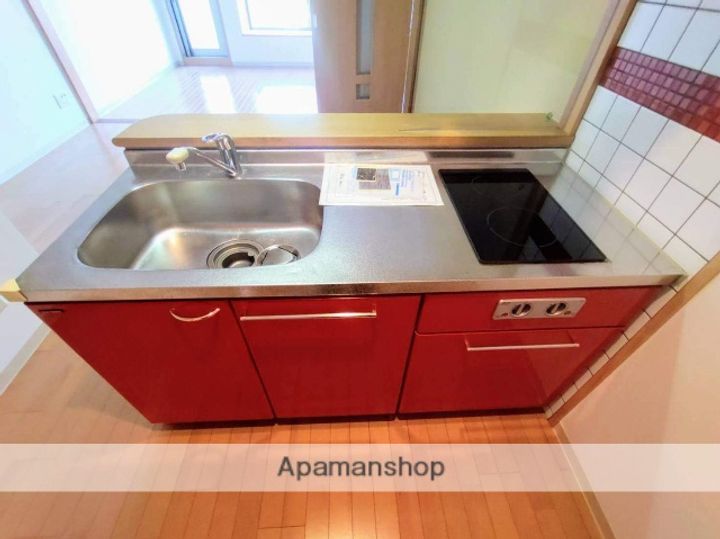 福岡県北九州市小倉北区高尾1丁目の賃貸マンションのキッチン