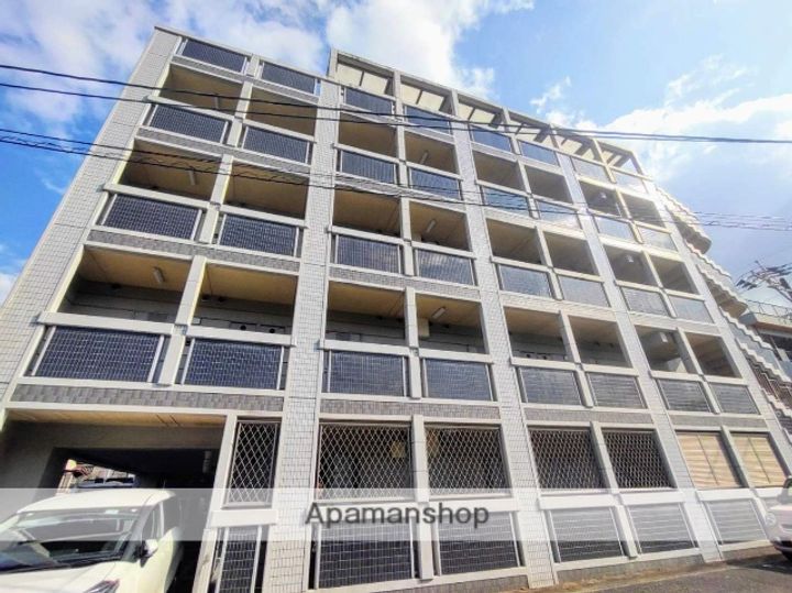 福岡県北九州市小倉北区高尾1丁目の賃貸マンションの外観