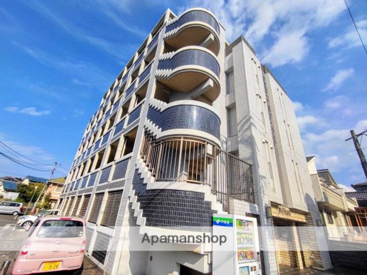 福岡県北九州市小倉北区高尾1丁目の賃貸マンションの外観