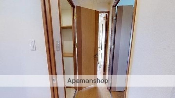 ニューリバー三萩野の内装