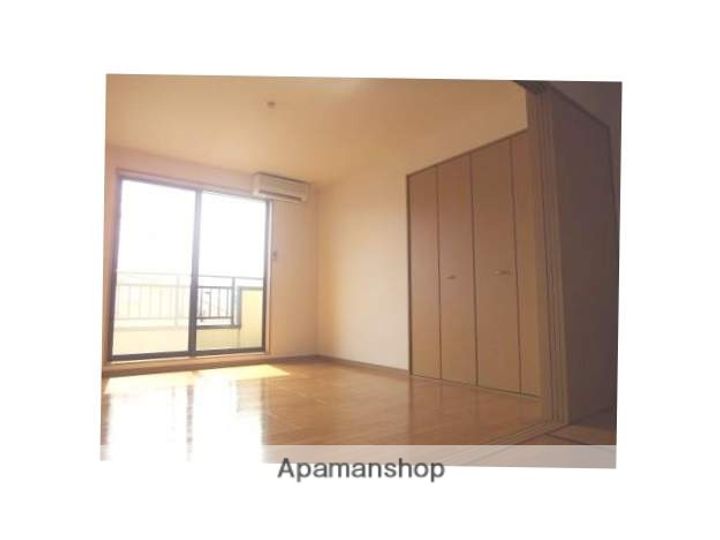 福岡県北九州市小倉南区徳力新町1丁目の賃貸アパートの玄関