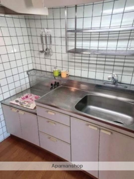 福岡県北九州市小倉北区中津口1丁目の賃貸マンション806のキッチン