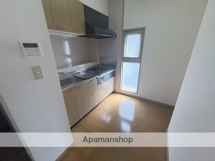 福岡県北九州市小倉北区中井4丁目の賃貸マンションの内装