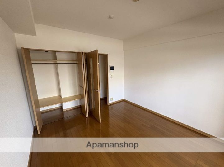 福岡県北九州市小倉北区中井4丁目の賃貸マンションの内装