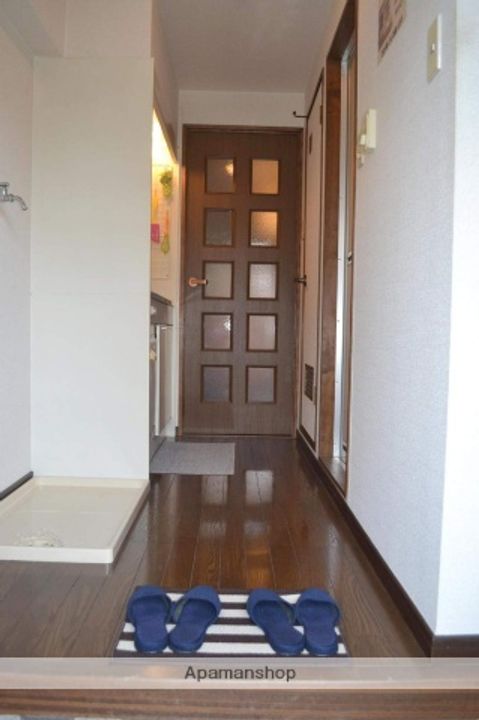 福岡県北九州市戸畑区中原西2丁目の賃貸マンションの玄関