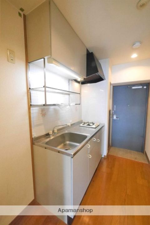 福岡県北九州市八幡東区西本町2丁目の賃貸マンションのキッチン