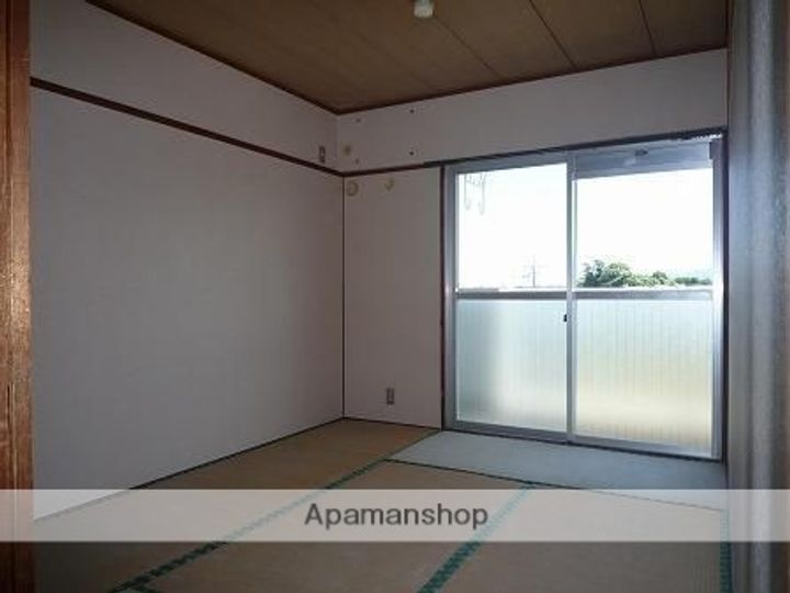 福岡県北九州市小倉北区篠崎4丁目の賃貸マンションの内装