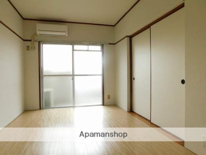 福岡県北九州市小倉北区三郎丸1丁目の賃貸マンションの内装