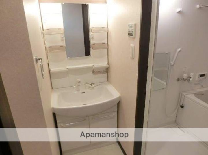 福岡県北九州市八幡西区三ケ森2丁目の賃貸マンションの内装