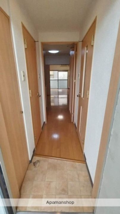 福岡県北九州市八幡西区浅川学園台2丁目の賃貸マンション405の玄関