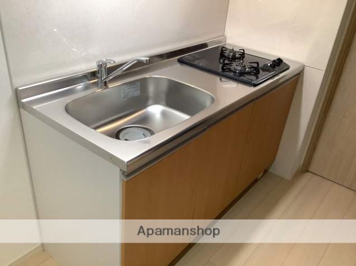 福岡県北九州市小倉北区真鶴1丁目の賃貸マンションのキッチン