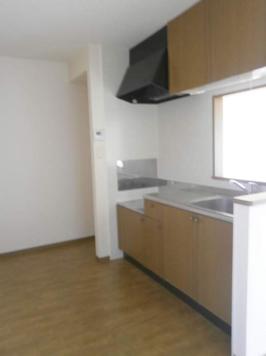 ファミーユ石田 A棟のキッチン